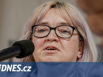 Odmítli ji. Senátorka Hamplová chtěla do klubů ANO a SOCDEM marně