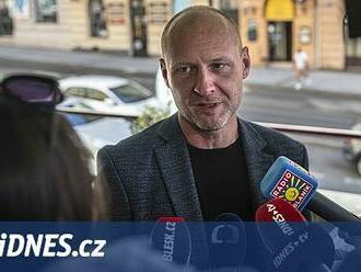 Měsíc do pirátského sjezdu a volby předsedy. Stranu nechce skoro nikdo vést