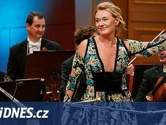 GLOSA: Kožená si drží úroveň, Česká filharmonie okouzlila Beethovenem