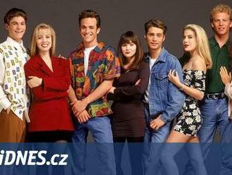 Chceš si o tom promluvit? Voyo vrací na scénu seriál Beverly Hills 90210