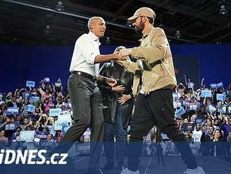 VIDEO: Obama na mítinku Harrisové zkoušel rapovat Eminema