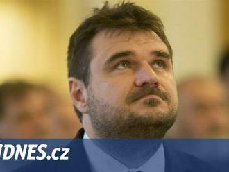 Starosta Pilný chce sedět na dvou křeslech, chrudimská opozice má výhrady