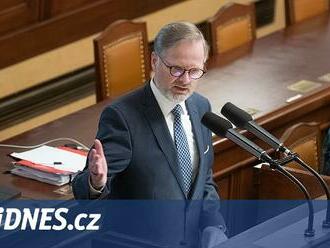 Ambasádu do Jeruzaléma přesuneme s dalšími státy, řekl poslancům Fiala