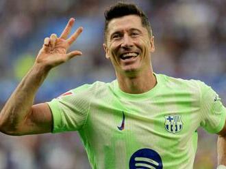 Lewandowski hetrikom zariadil triumf Barcelony na pôde Alavesu