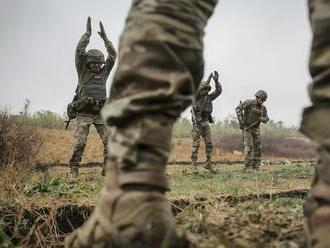 ONLINE: NATO neplánuje v blízkej budúcnosti pozvať Ukrajinu do aliancie. Podoljak: Plán víťazstva znamená tlačiť na Rusov, aby odišli radšej sami