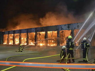 Nová hasičská stanica ľahla popolom, nemala požiarny poplachový systém