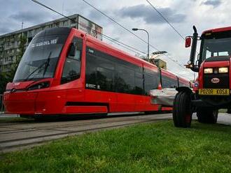 V ceste aj D1. Bratislava sníva o električkách na letisko, Chren pochybuje o ich vyťaženosti