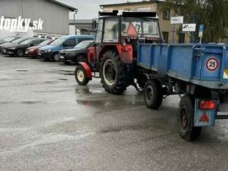 Neuveriteľná situácia na skúške v autoškole: 37-ročný muž šoféroval traktor s 1,87 promile