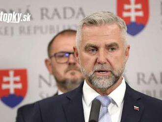 Tibor Gašpar nevidí dôvod na odchod ministra vnútra z funkcie, uviedol v diskusnej relácii