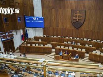 Poslanci majú plné ruky práce! Schôdza pokračuje už od pondelka: Čaká ich aj odvolávanie Šimkovičovej