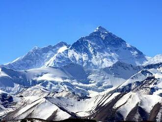 S najvyššou horou sveta sa deje niečo zvláštne: Mount Everest prekvapuje! Ako je toto možné?