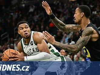 Milwaukee v NBA slaví po šesti porážkách, Minnesota otočila duel v Chicagu