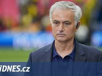 Mourinho dostal za kritiku poměrů v tureckém fotbalu trest na jeden zápas