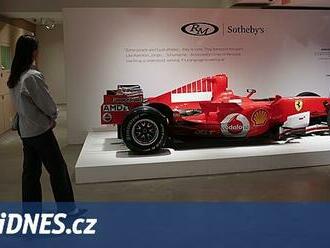 V aukční síni Sotheby’s se bude dražit Schumacherovo ferrari z roku 2006