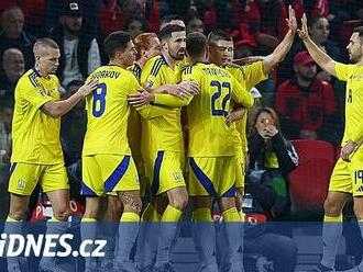 Ukrajina si v Lize národů zajistila play off o postup, Gyökeres dal čtyři góly