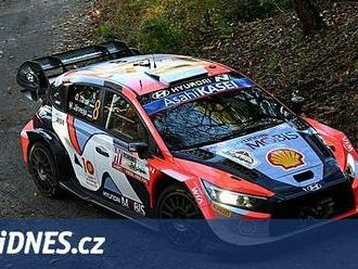 Japonskou rallye dál vede Tänak, Neuville si polepšil a v neděli může slavit