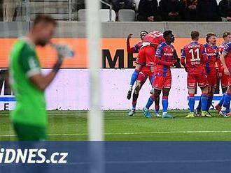 Hradec Králové - Plzeň 0:1, v závěru hlavou rozhodl stoper Dweh