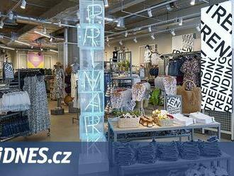 Primark nabídl zákazníkům druhý pražský obchod. Otevření se obešlo bez front