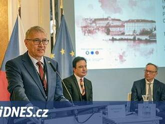 Komunistickou stranou prošly miliony členů. Zmapovaní nejsou ani po 35 letech