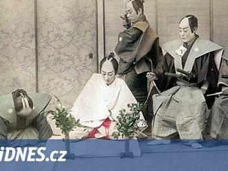 Zesměšnění tradice. V Japonsku zrušili soutěž v napodobení rituální sebevraždy