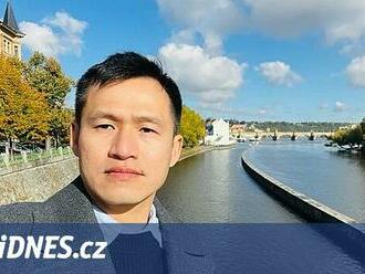 Ze země utekl, za demokracii bojuje dál. Aktivista o životě ve Vietnamu