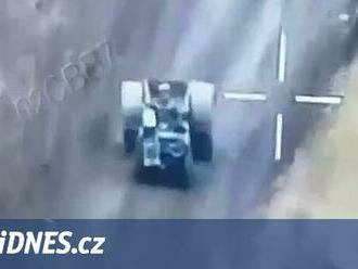 VIDEO: Nová kavalerie. Motorky se osvědčily, Rusové útočí i na čtyřkolkách