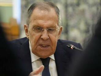 Lavrov po útokoch Kyjeva v Rusku: Dúfam, že Západ si pozorne prečíta našu novú jadrovú doktrínu