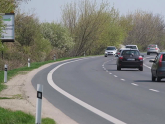 Cesta smerom na Senec je pre únik plynu obojsmerne uzavretá