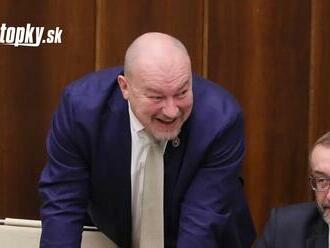 Huliakovci sa znova ozvali: Chcú jedno z ministerstiev Dankovej SNS! Zálusk majú na TENTO rezort