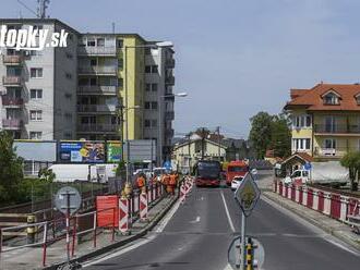 Vodiči, POZOR! Hlavné mesto uzatvára most na TEJTO ulici