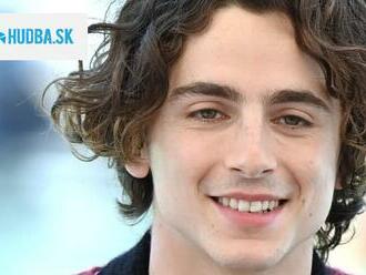 Chalamet spieva Dylana: Vypočujte si prvé zverejnené skladby zo soundtracku k filmu A Complete Unknown