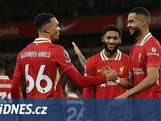 Liverpool zvládl šlágr se City a vzdaluje se zbytku ligy. United si zastříleli