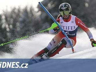 Rastová při absenci Shiffrinové vyhrála slalom v Killingtonu, Dubovská nedojela