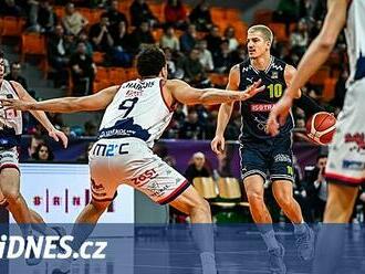 Nymburk se po jasné výhře nad Slavií vrátil do čela NBL, Brno zdolalo Opavu