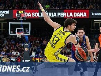 Barcelona se Satoranským a Veselým hladce přehrála v Eurolize Fenerbahce