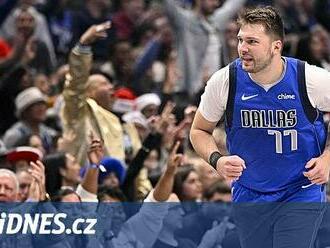 Špatná zpráva pro Dallas. Zraněný Dončič bude mimo hru nejspíš delší dobu