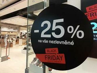 Češi na Black Friday nakupovali ve velkém. Utratili téměř osm miliard korun