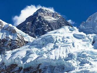 O prvenství Mount Everestu. Proč je podle americko-čínské studie až o 50 metrů vyšší