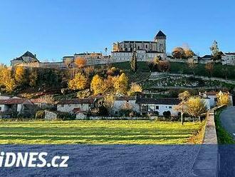 Dodávkou s dětmi. Krajinou na jihu Francie se budete po sezoně toulat sami