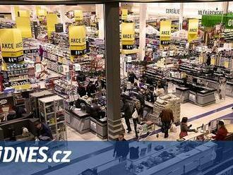 Maloobchodní tržby v říjnu opět vzrostly, dařilo se e-shopům