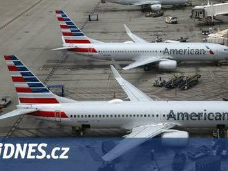 Hodina vánoční paniky na letištích. American Airlines zasáhly technické potíže