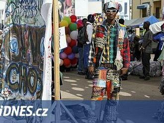 Oblečení mrtvého bílého muže. Ghana řeší, co se záplavou oděvů ze Západu