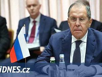 Boje v Sýrii musí skončit, shodl se Lavrov se zástupci Íránu a Turecka