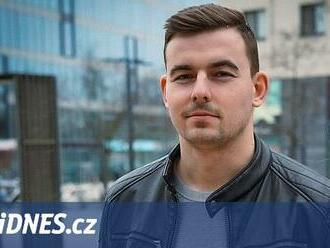 Za záchranu aut na benzin a naftu je už pod peticí přes 56 tisíc podpisů