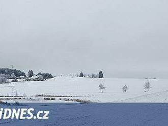 Mrznoucí mlhy a mrholení. Meteorologové varují na konci roku před námrazou