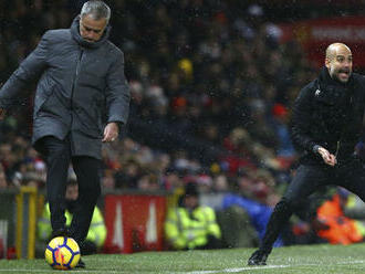 Šesť zdvihnutých prstov. Mourinho sa poriadne naviezol do Guardiolu, jeho tituly sú vraj nečestné