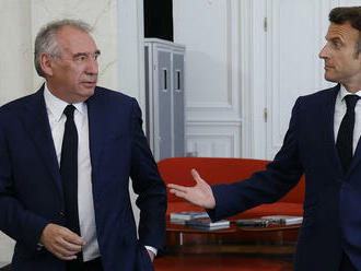 Francúzsko má nového premiéra, stal sa ním Francois Bayrou