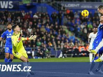 Real Madrid se po šesté výhře v řadě dostal do čela španělské ligy