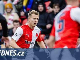 Slavia pro jarní poháry nevzala Staňka, ostatní posily se na soupisku vešly