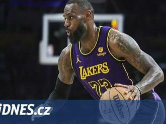 Lakers prožili druhou nejlepší první půli v historii, uspěl i Boston. Denver padl